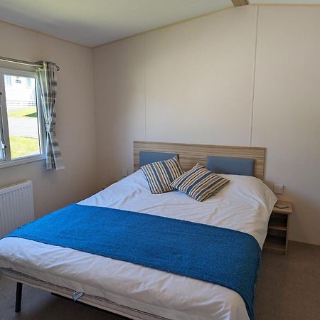 Lovely Bright Modern Caravan Swanage On Peaceful And Tranquil Holiday Park Exteriör bild